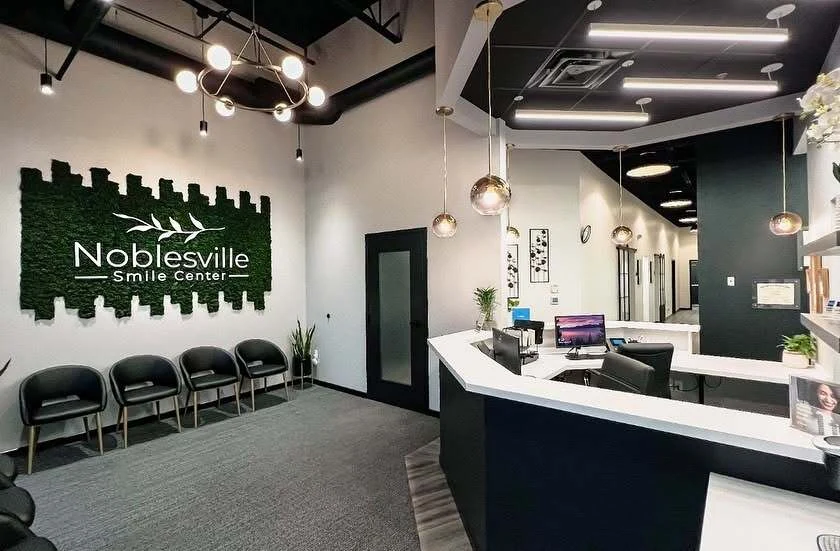 Noblesville Smile Center reception and waiting area